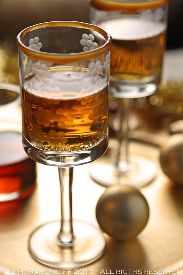 Toffee apple dessert cocktails with Appletiser