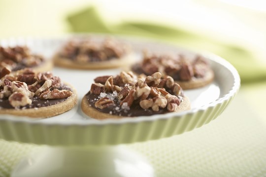 Toffee cookies with dark chocolate glaze