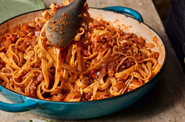 Tofu & mixed vegetable pasta sauce