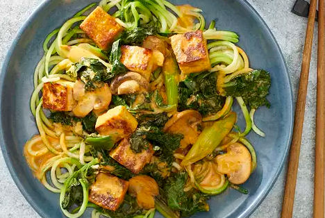 Tofu & vegetable curry with zucchini noodles