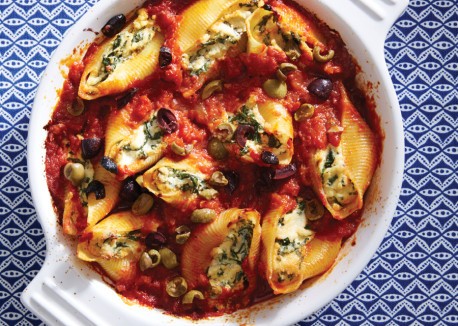 Tofu and spinach stuffed shells