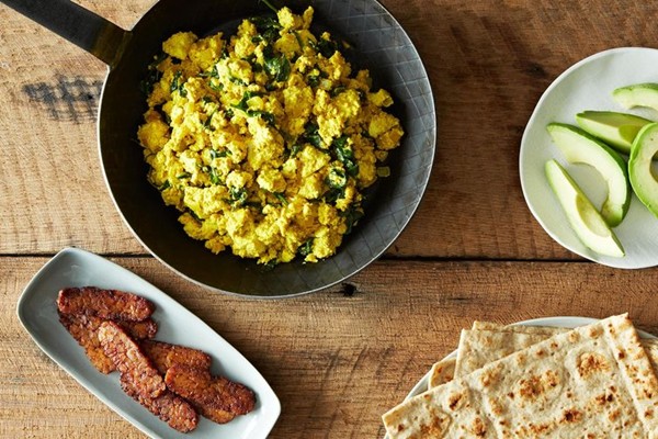 Tofu breakfast scramble