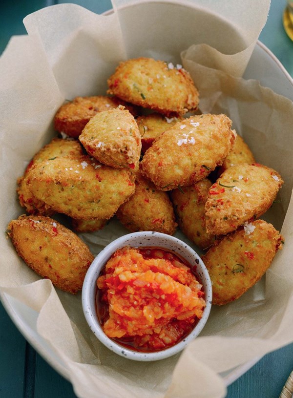 Tofu fritters with tomato sambal (Bregedal tahu)