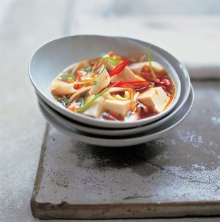 Tofu ramen with peanuts