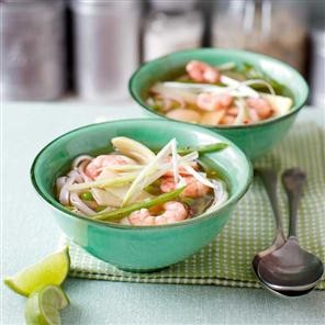 Tom yum prawn noodles