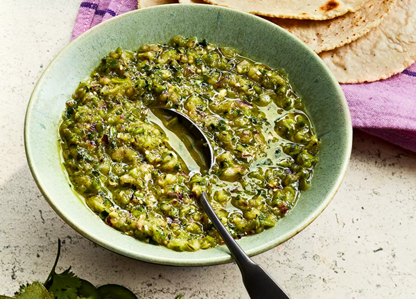 Tomatillo salsa cruda