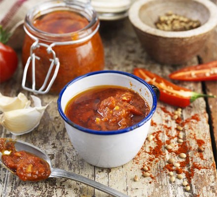 Tomato & chilli harissa