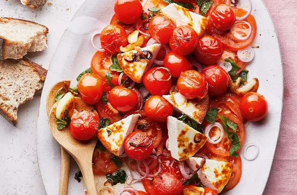 Tomato & manouri salad