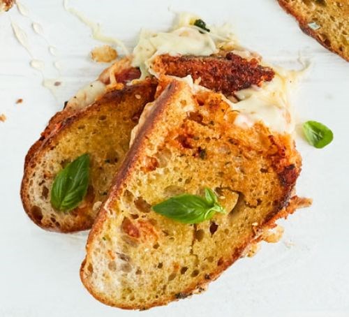 Tomato & mozzarella toastie