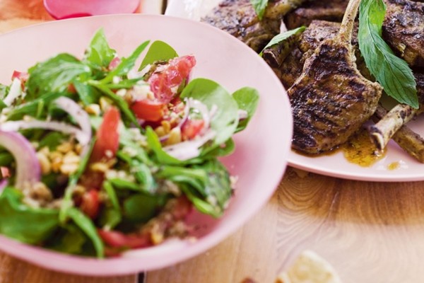 Tomato & spinach salad with cumin-spiced dressing