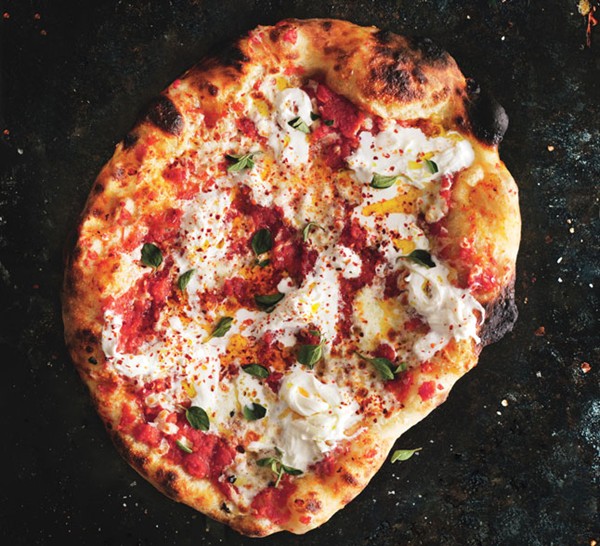 Tomato & stracciatella pizza