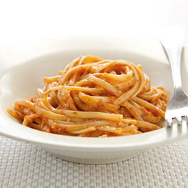 Tomato and almond pesto (Pesto alla Trapanese)
