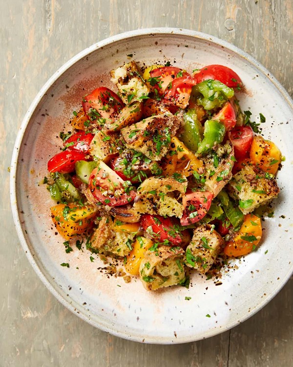 Tomato and bread salad with anchovies and capers
