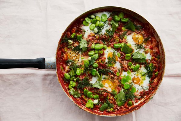 Tomato and broad bean stew