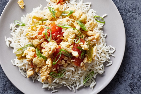 Tomato and egg scramble