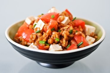 Tomato and einkorn wheat (or spelt) salad