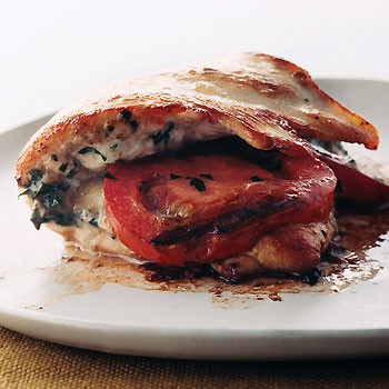 Tomato-and-garlic-stuffed chicken cutlets