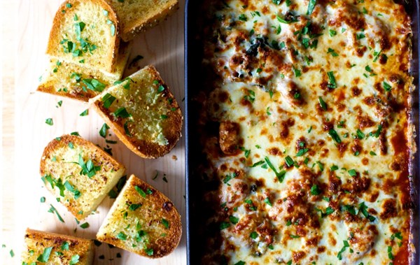 Tomato and gigante bean bake/pizza beans