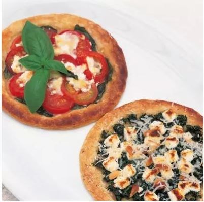 Tomato and goats' cheese galettes