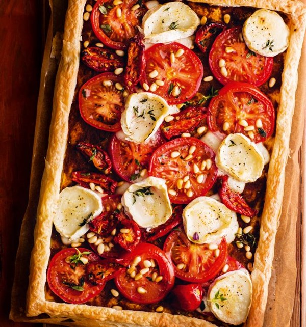 Tomato and goats' cheese tart