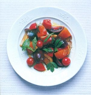 Tomato and lovage salad