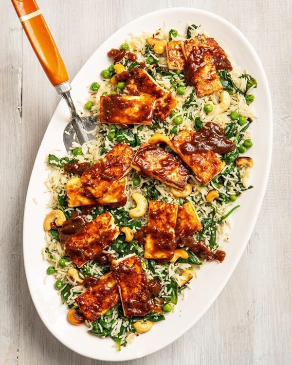 Tomato and mango chutney glazed paneer on spinach cashew rice