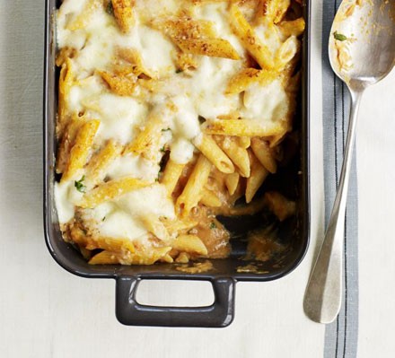 Tomato and mascarpone pasta bake