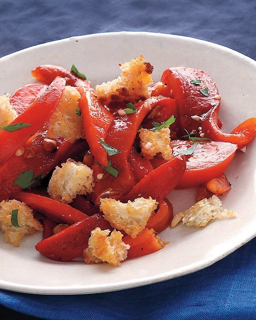 Tomato and roasted red pepper salad