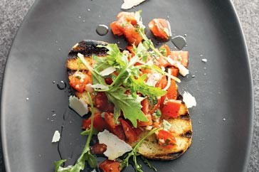 Tomato and rocket bruschetta