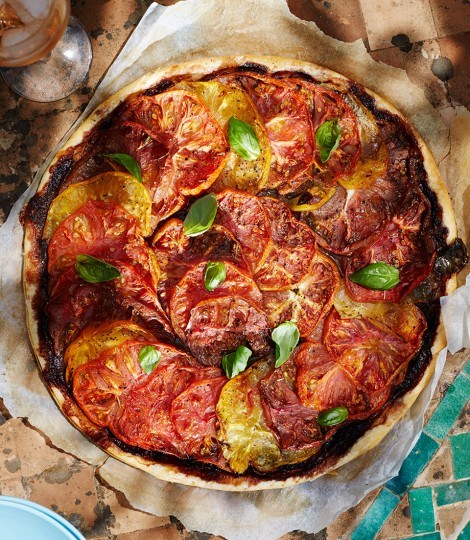 Tomato and tapenade tart