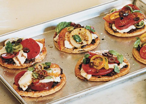 Tomato and tapenade tartlets