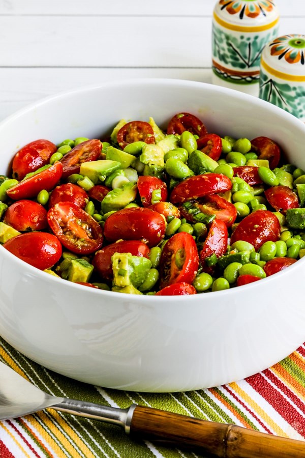 Tomato avocado salad with edamame