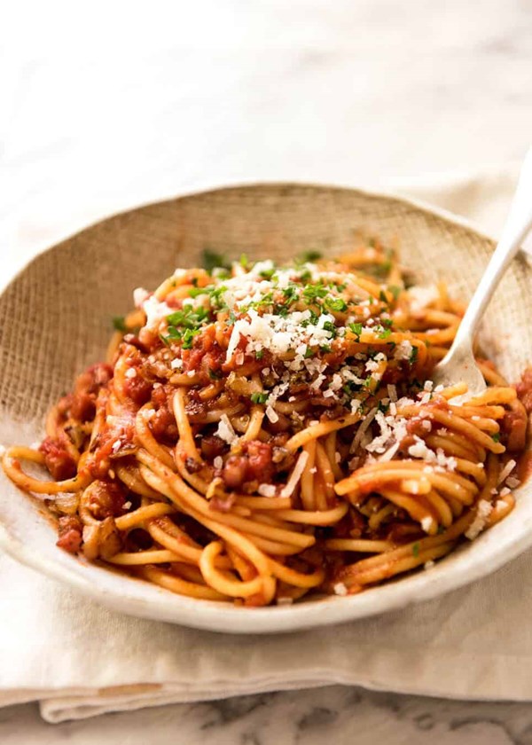 Tomato bacon pasta