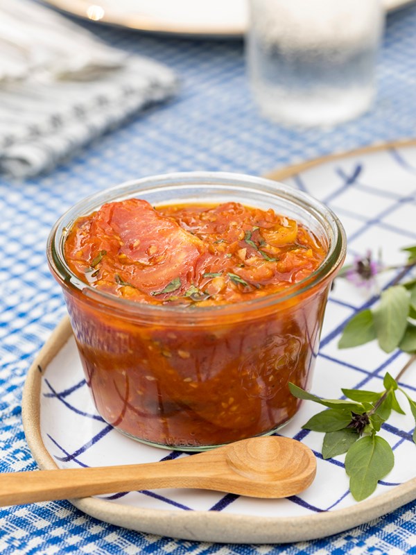 Tomato-basil jam