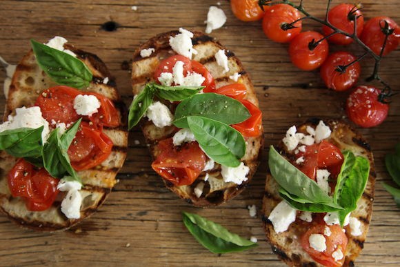 Tomato bruschetta