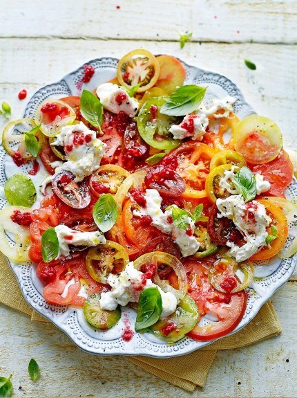 Tomato carpaccio with raspberries & burrata