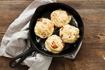 Tomato, cheddar, and bacon biscuits