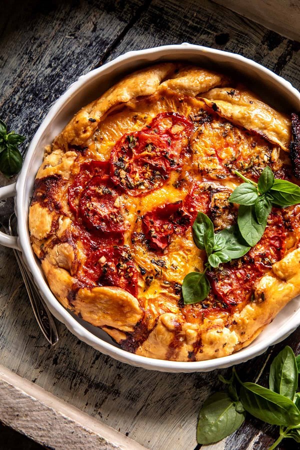 Tomato cheese pie