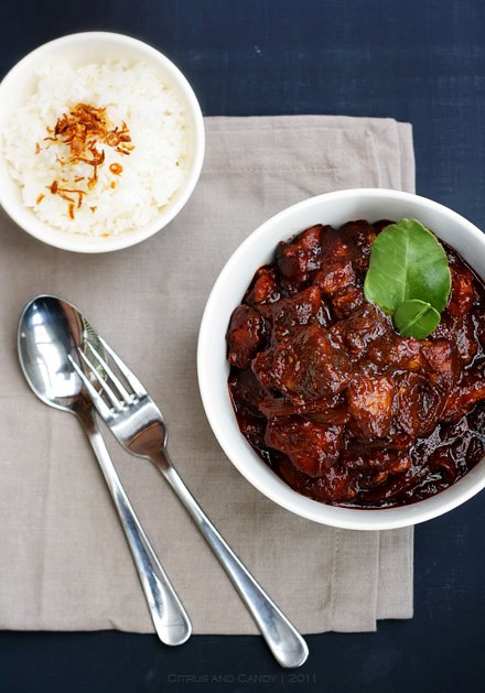 Tomato chicken curry (Kari ayam tomato)