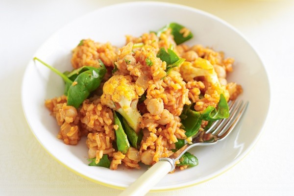 Tomato, chickpea and vegetable pilaf