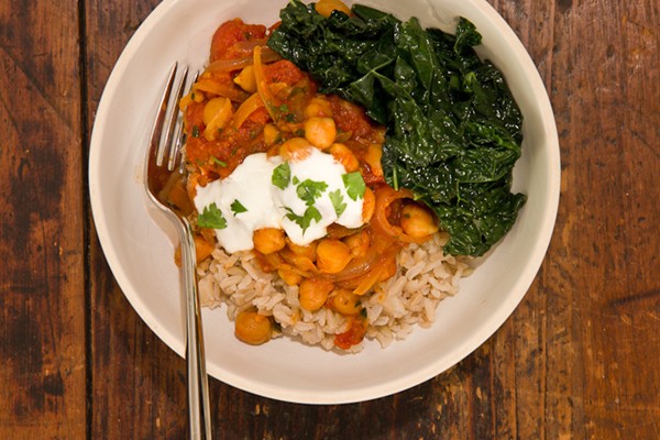 Tomato-chickpea curry with kale
