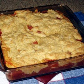 Tomato cobbler with cheesy topping