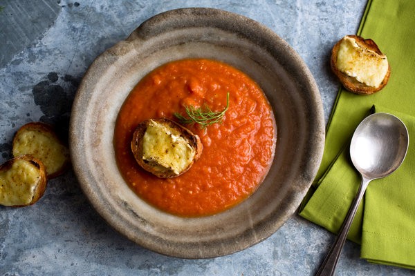 Tomato fennel soup