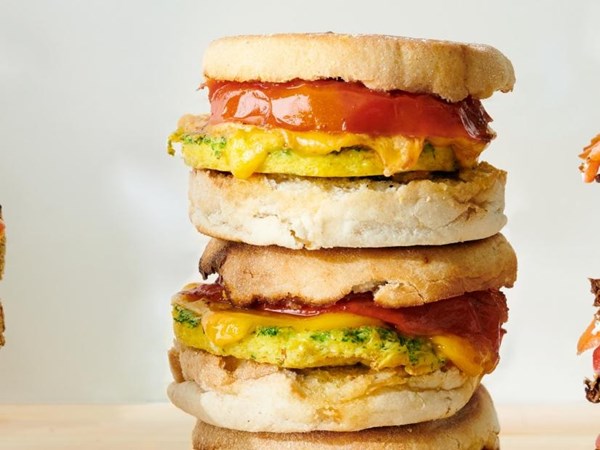 Tomato-frittata sandwich 
