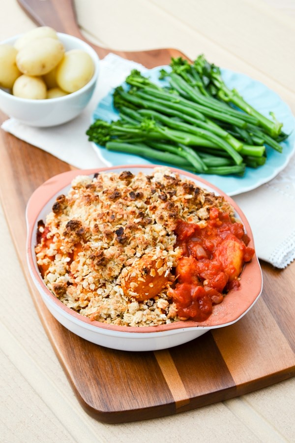 Tomato gnocchi bake with cheesy oat crumble