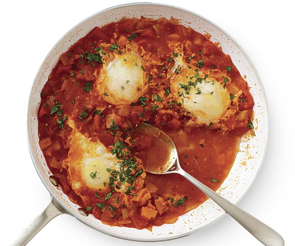 Tomato-harissa poached eggs