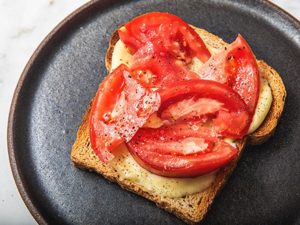 Tomato, mayo, and toast (The TMT)