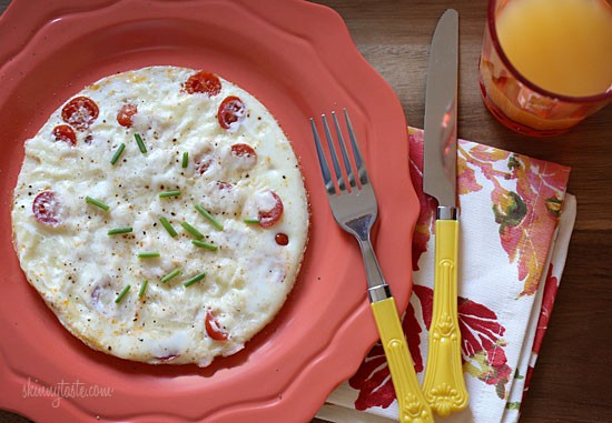 Tomato mozzarella egg white omelet