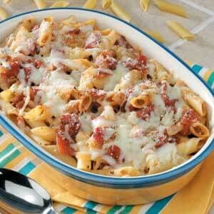 Tomato ‘n’ cheese pasta 
