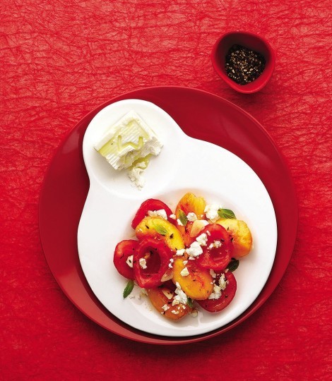 Tomato, peach and cumin salad